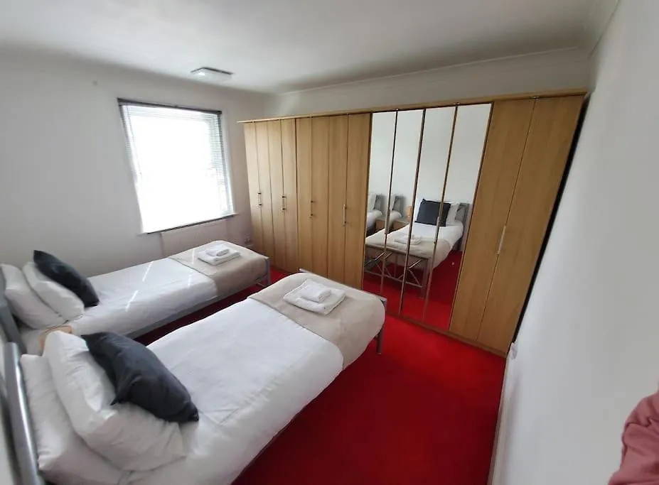 Quiet And Specious 3 Bed House Villa Southampton 0*,