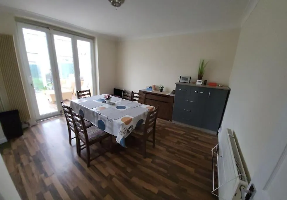 Holiday home Quiet And Specious 3 Bed House Villa Southampton