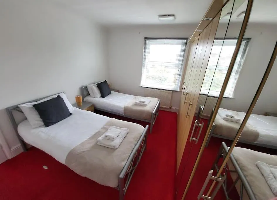 Quiet And Specious 3 Bed House Villa Southampton 0*,  United Kingdom